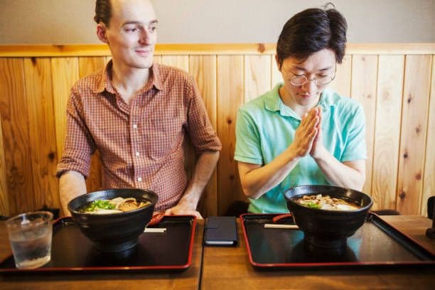 ¿por qué los japoneses lo dicen antes de comer?